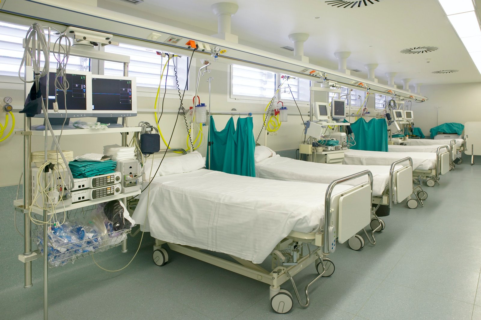 Hospital intensive care unit