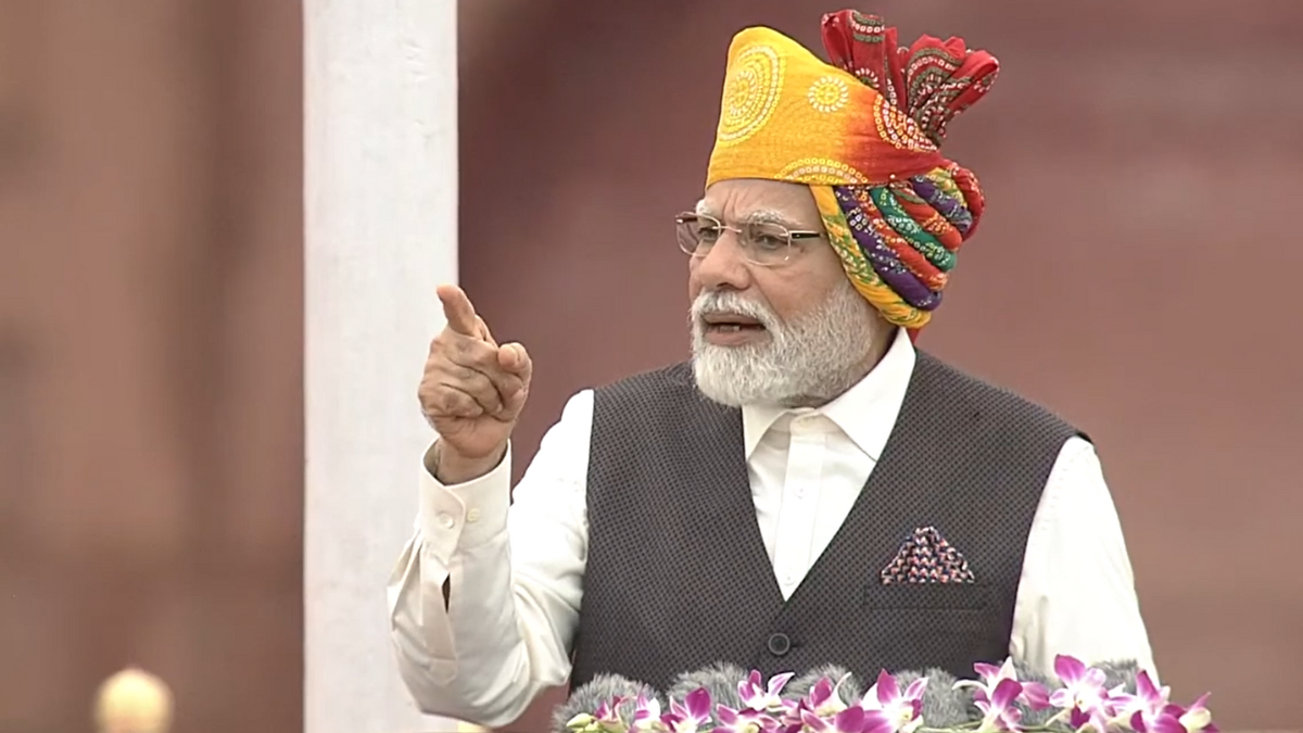 Shri Narendra Modi Aims to Open 2,5000 Jan Aushadhi Kendras, Unveils Grand Healthcare and Economic Visions on Independence Day